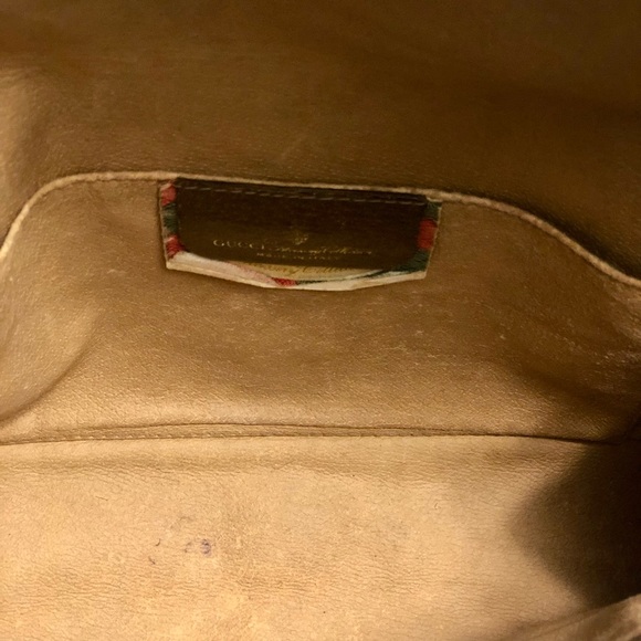 ON SALE!! Vintage Gucci Clutch - Picture 5 of 13